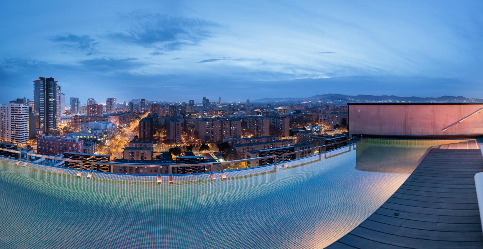 Tembo Barcelona Hotel Sant Adria de Besos Buitenkant foto