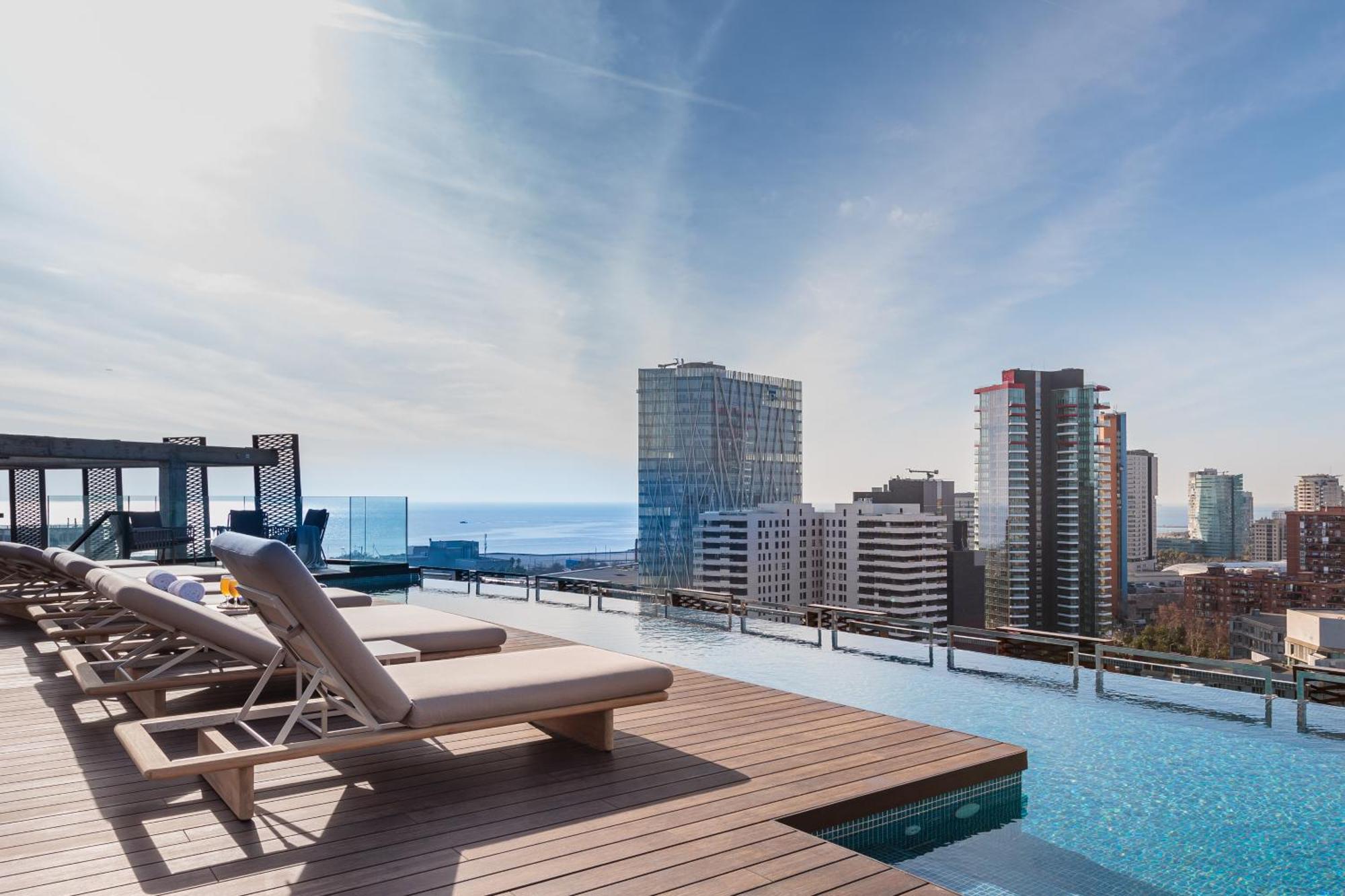 Tembo Barcelona Hotel Sant Adria de Besos Buitenkant foto