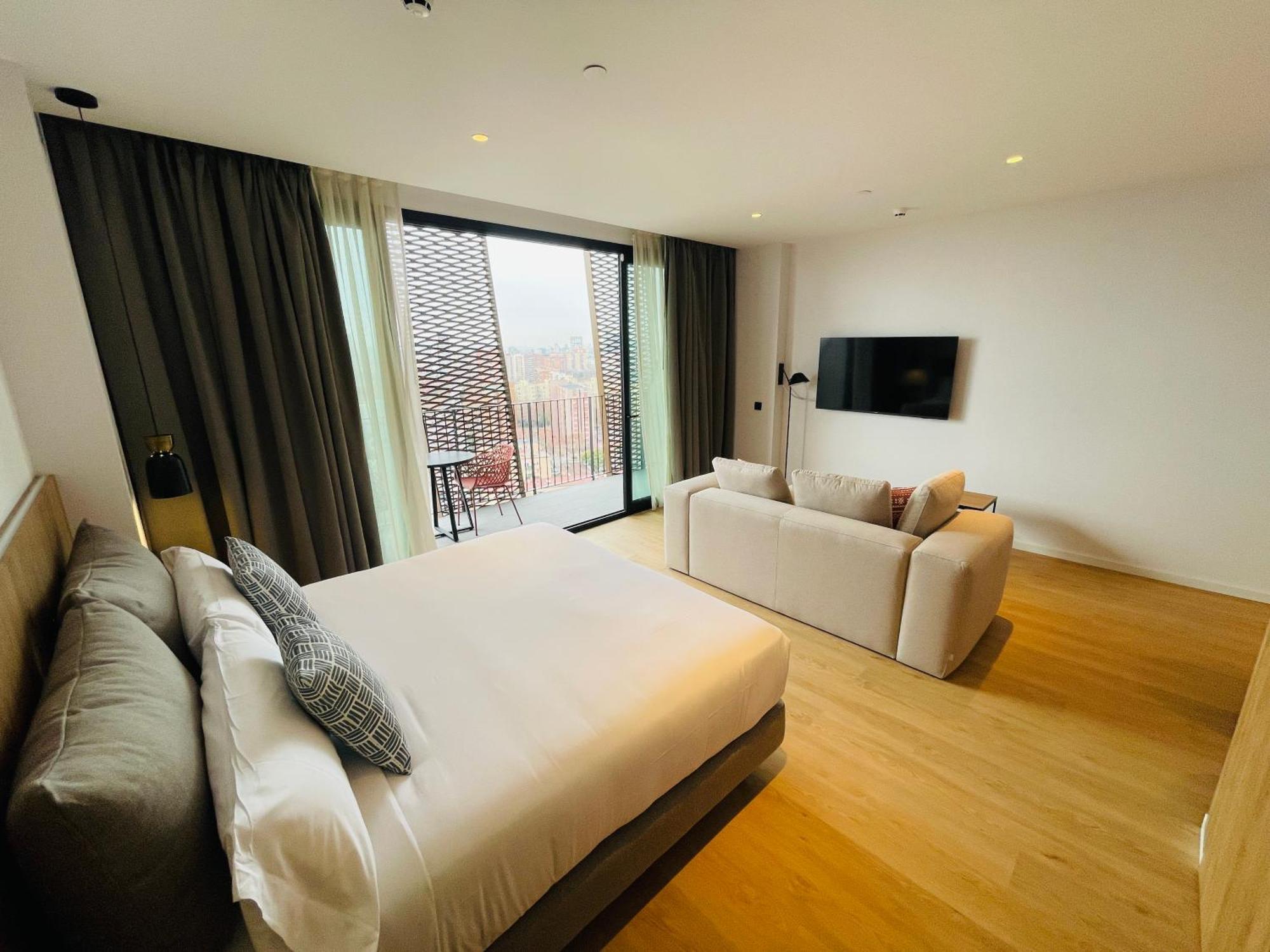 Tembo Barcelona Hotel Sant Adria de Besos Buitenkant foto